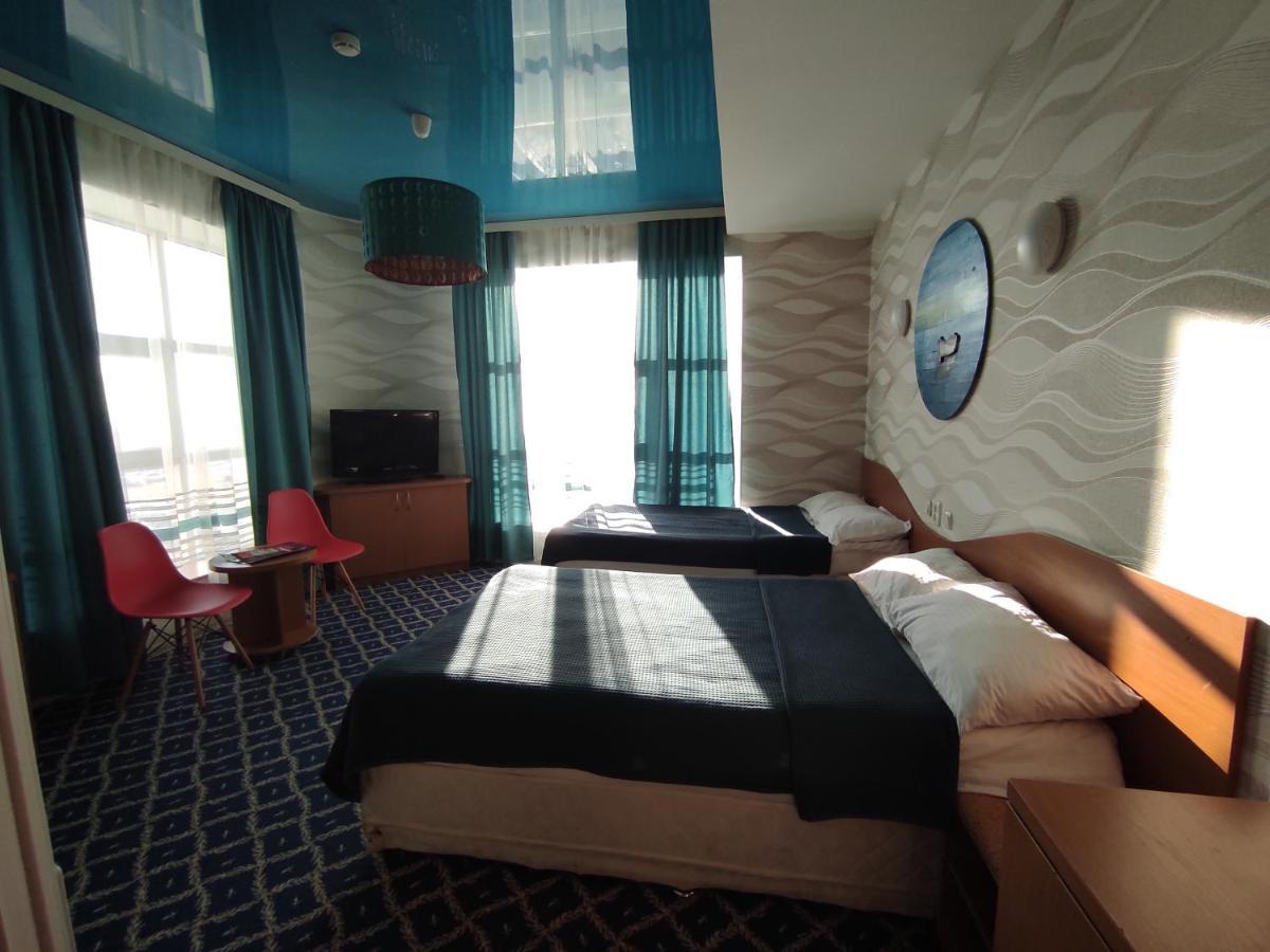 Three Dolphins Hotel Aktau  Eksteriør billede