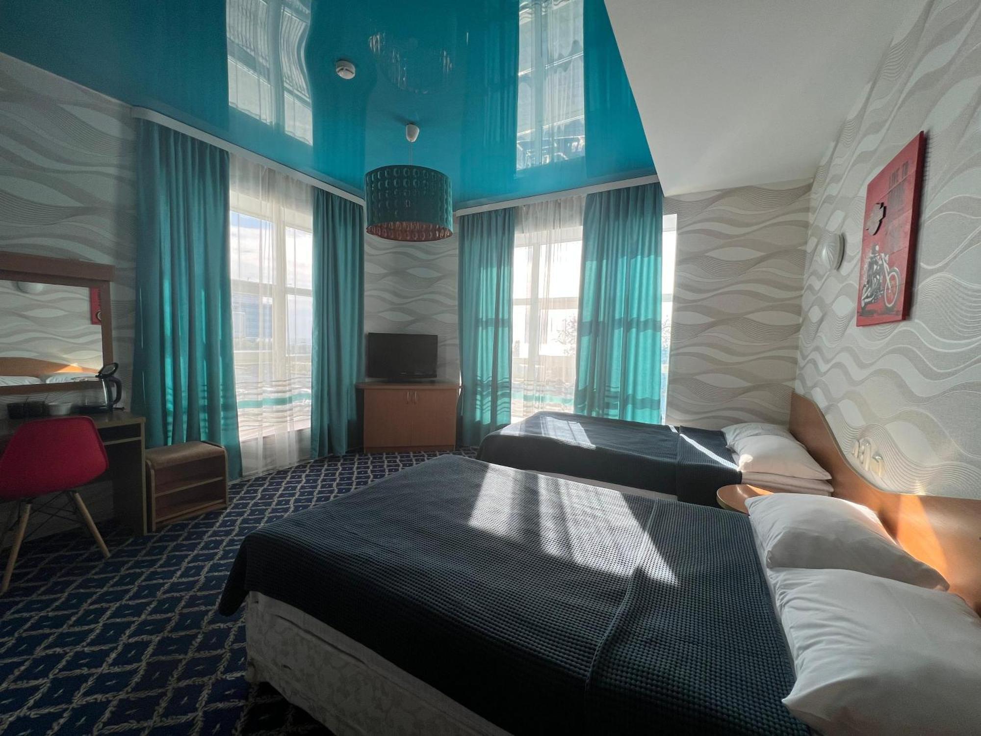 Three Dolphins Hotel Aktau  Eksteriør billede